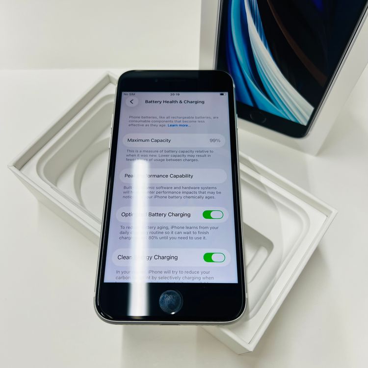 ����99% iPhone SE2 128GB SIM�ե꡼ 68415