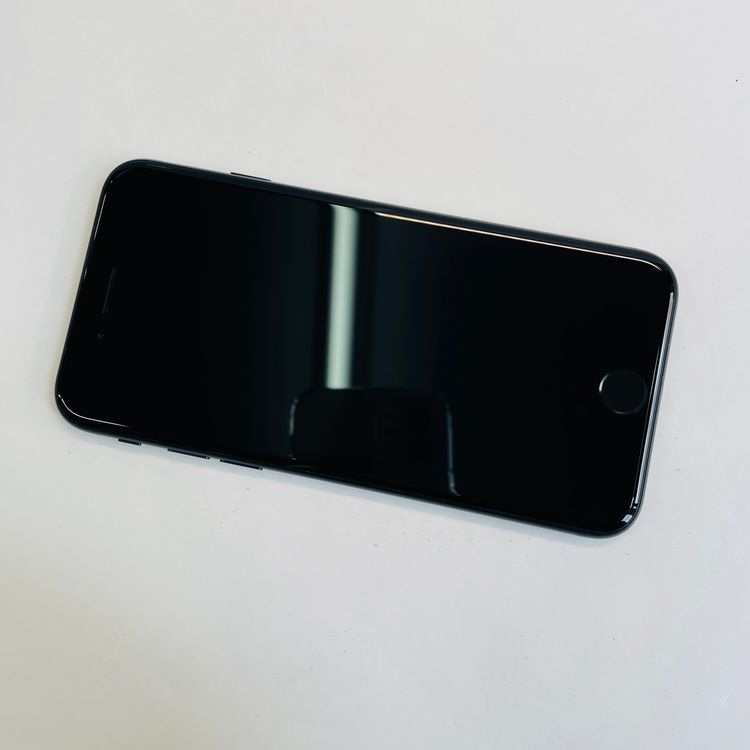 iPhone SE��3���� 64GB SIM�ե꡼ ����96% 37145