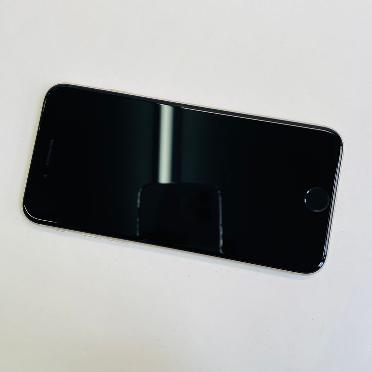 iPhone SE��3���� 64GB SIM�ե꡼ ����96% 59904