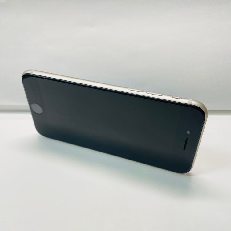 ���� iPhone SE��3���� 128GB SIM�ե꡼ ����94% 03688