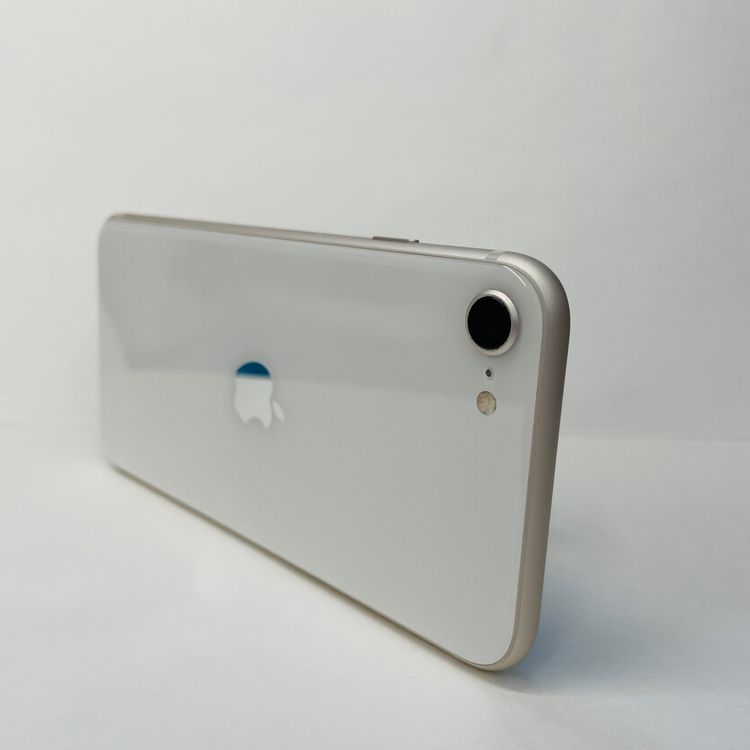 iPhone SE��3���� 64GB SIM�ե꡼ ����100% 85908