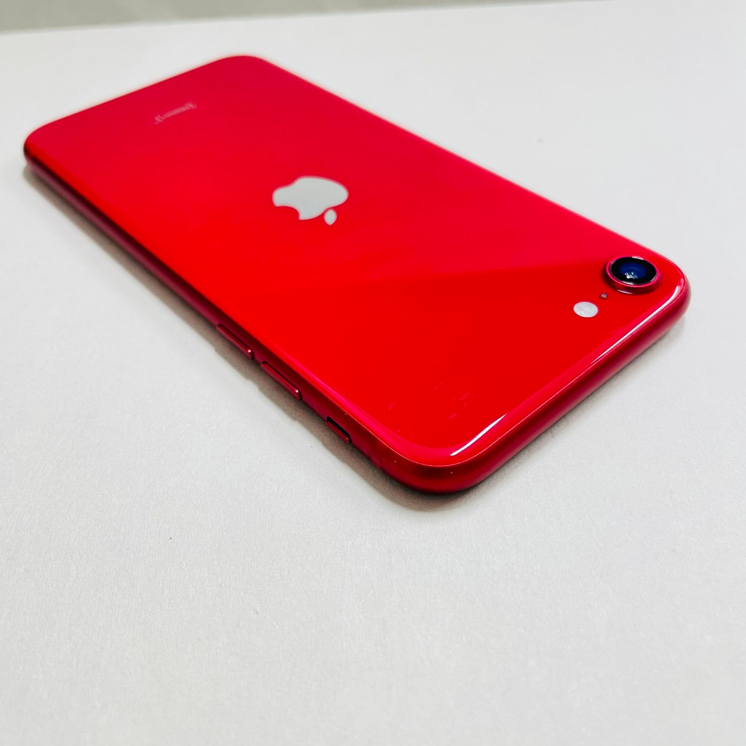ムスビー｜[AT Shop Otsuka]美品 iphone SE2 128GB SIMフリ