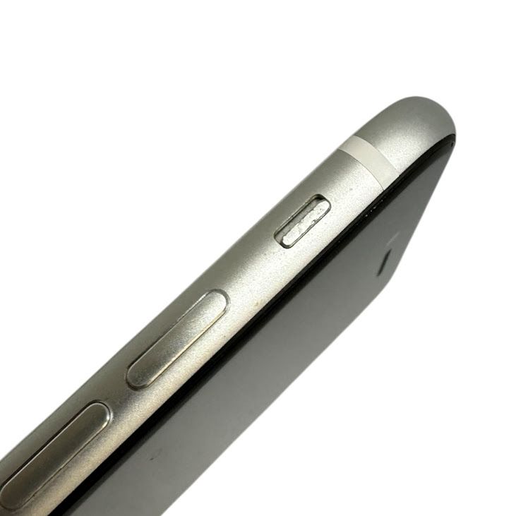 �ڥХåƥ꡼95%��iPhone��SE����2�����64GB���ۥ磻�ȡ�SIM�ե꡼��au��