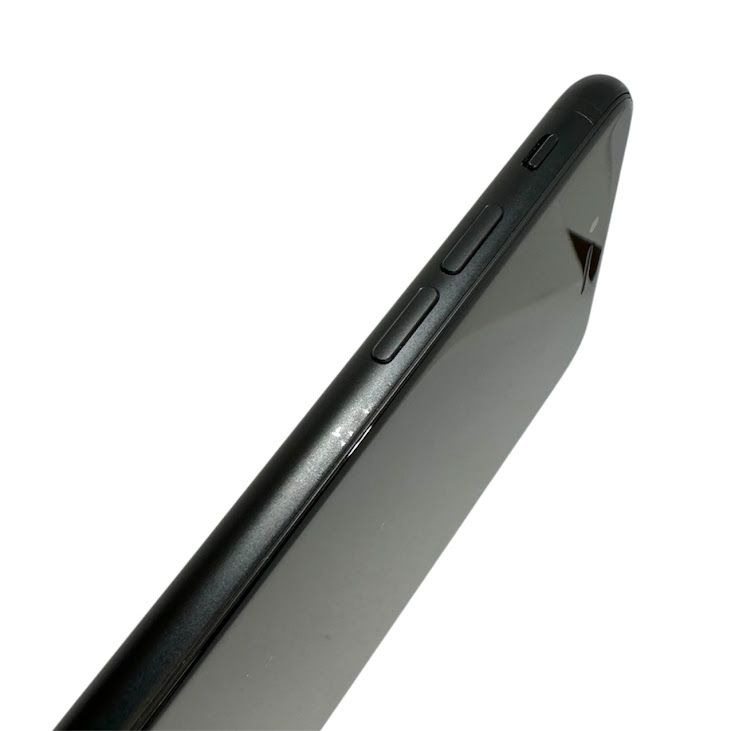 �ڥХåƥ꡼90%��iPhone��SE����2�����64GB���֥�å���SIM�ե꡼���ɥ�����