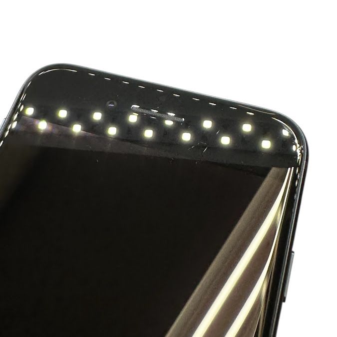 �ڥХåƥ꡼100%��iPhone��SE����3�����64GB���ߥåɥʥ��ȡ�SIM�ե꡼��au��