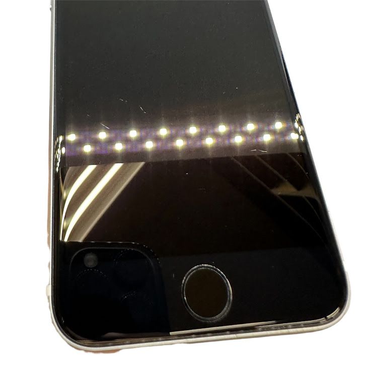 �ڥХåƥ꡼91%��iPhone��SE����2�����64GB���ۥ磻�ȡ�SIM�ե꡼��au��