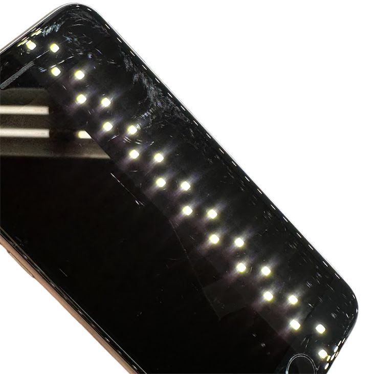 �ڥХåƥ꡼99%��iPhone��SE����3�����64GB���������饤�ȡ�SIM�ե꡼���ɥ�����