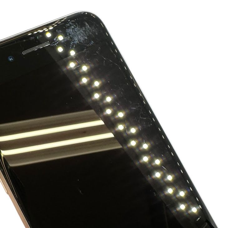 �ڥХåƥ꡼96%��iPhone��SE����2�����64GB���ۥ磻�ȡ�SIM�ե꡼���ɥ�����