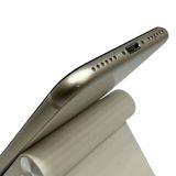 iPhone��SE����3�����64GB���������饤�ȡ�SIM�ե꡼��au��