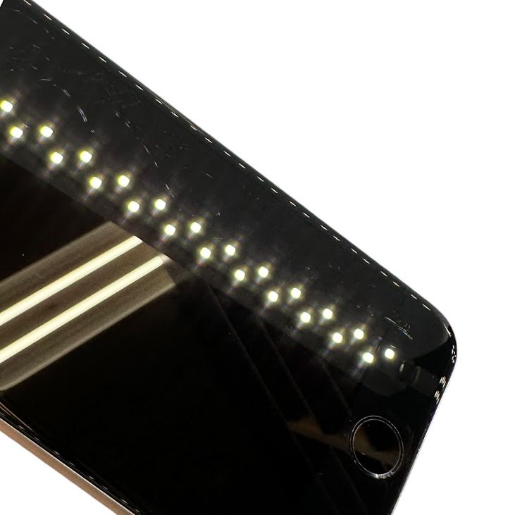 �ڥХåƥ꡼96%��iPhone��SE����2�����64GB���ۥ磻�ȡ�SIM�ե꡼���ɥ�����