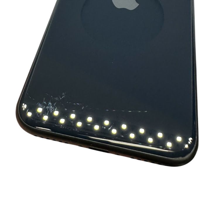 �ڥХåƥ꡼100%��iPhone��SE����3�����64GB���ߥåɥʥ���