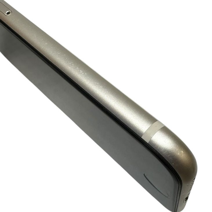 iPhone��SE����3�����64GB���������饤�ȡ�SIM�ե꡼��au��