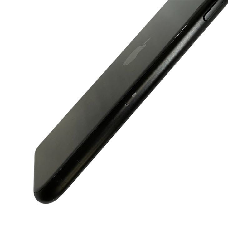 �ڥХåƥ꡼84%��iPhone��SE����2�����64GB���֥�å���SIM�ե꡼
