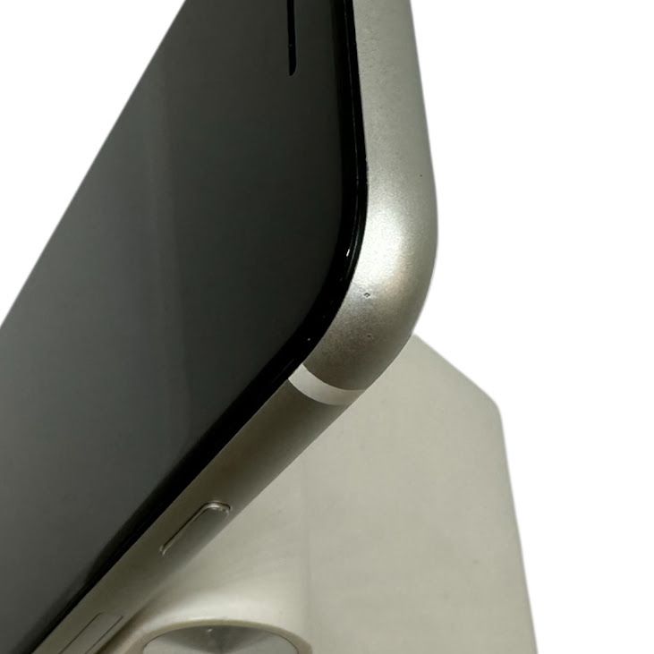 �ڥХåƥ꡼86%��iPhone��SE����2�����64GB���ۥ磻�ȡ�SIM�ե꡼���ɥ�����