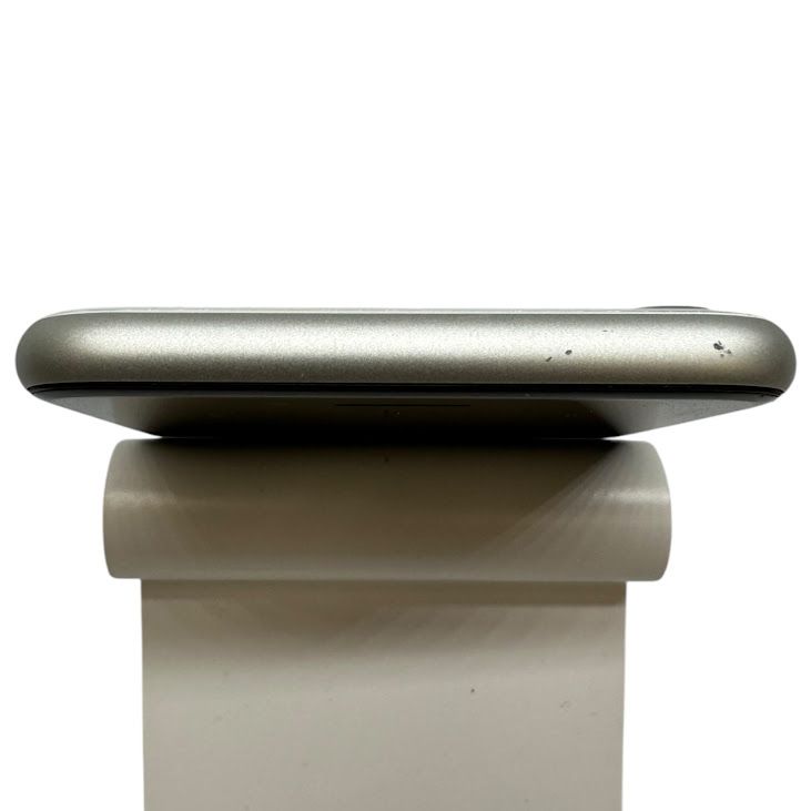 iPhone��SE����2�����64GB���ۥ磻�ȡ�SIM�ե꡼��au��