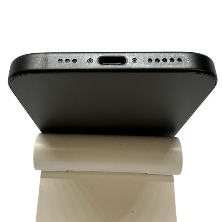 �ڥХåƥ꡼82%��iPhone��15��256GB���֥�å���SIM�ե꡼