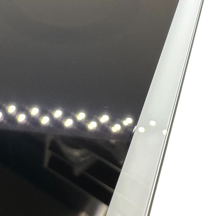 �ڥХåƥ꡼100%��iPad��8������顼��32GB������С���SIM�ե꡼