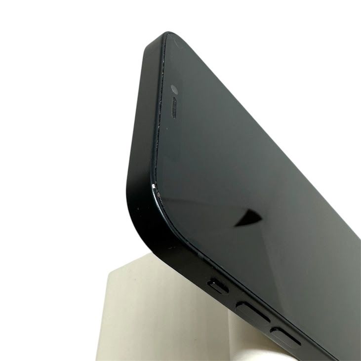 �ڥХåƥ꡼83%��iPhone��12��64GB���֥�å���SIM�ե꡼��au��