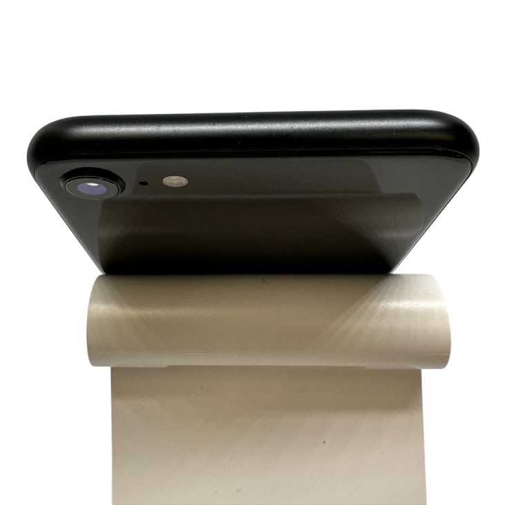 �ڥХåƥ꡼88%��iPhone��SE����2�����64GB���֥�å���SIM�ե꡼��au��