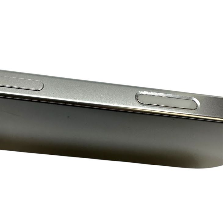 �ڥХåƥ꡼92%��iPhone��16Pro��256GB���ۥ磻�ȥ����˥��ࡡSIM�ե꡼