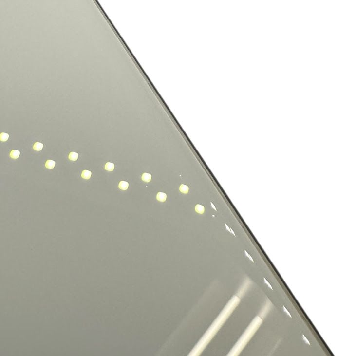 iPhone��SE����3�����128GB���������饤�ȡ�SIM�ե꡼���ɥ�����