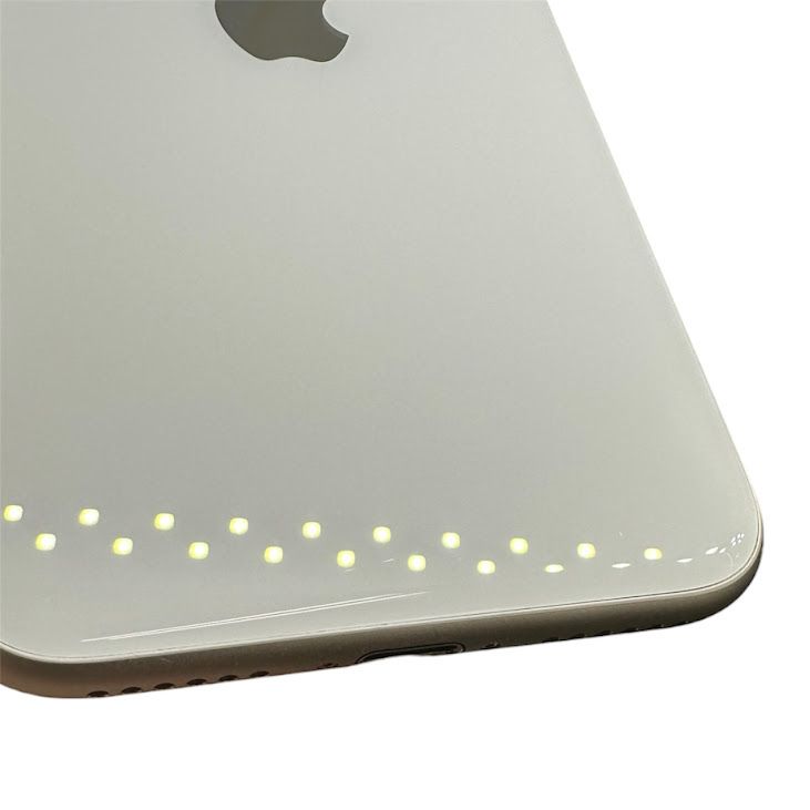 �ڥХåƥ꡼95%��iPhone��SE����2�����64GB���ۥ磻�ȡ�SIM�ե꡼���ɥ�����