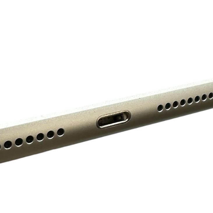 �ڥХåƥ꡼87%��iPad��8������顼��32GB������С���SIM�ե꡼���ɥ�����