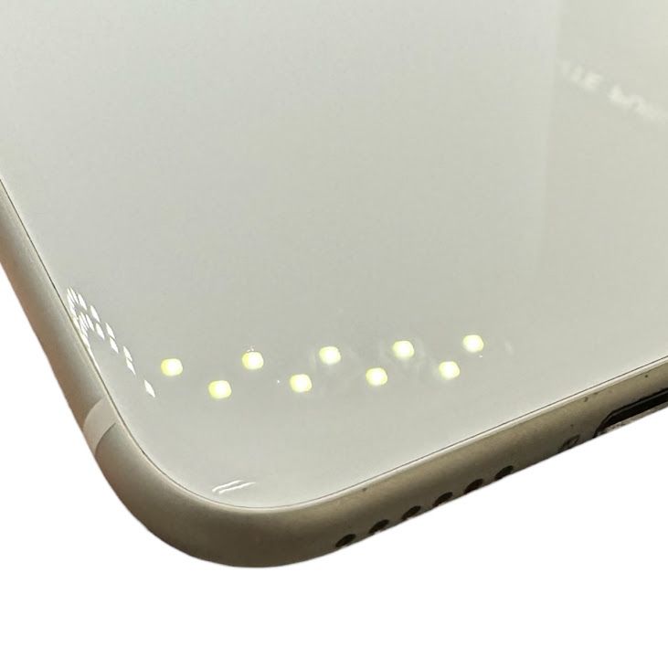 �ڥХåƥ꡼83%��iPhone��SE����2�����64GB���ۥ磻�ȡ�SIM�ե꡼���ɥ�����