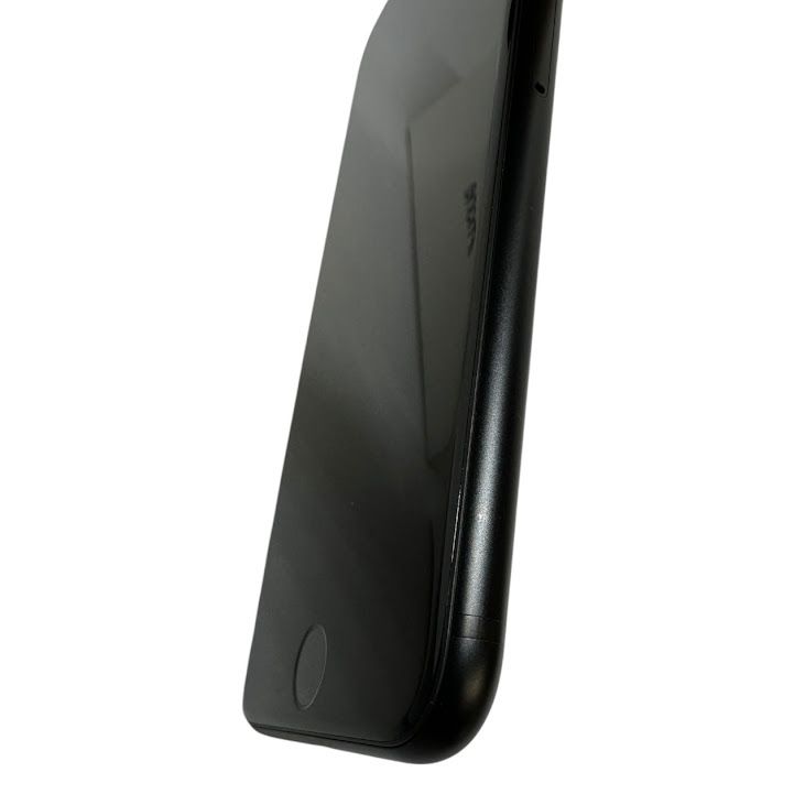 �ڥХåƥ꡼88%��iPhone��SE����2�����64GB���֥�å���SIM�ե꡼��au��