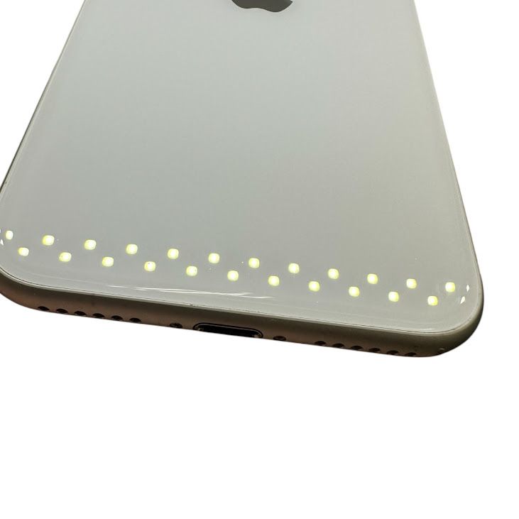 iPhone��SE����2�����64GB���ۥ磻�ȡ�SIM�ե꡼��au��