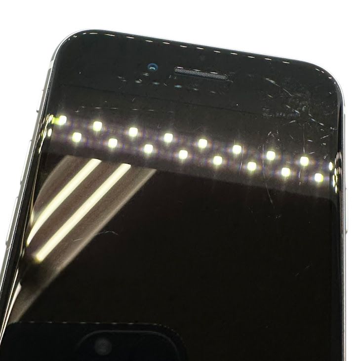 iPhone��SE����2�����128GB���ۥ磻�ȡ�SIM�ե꡼