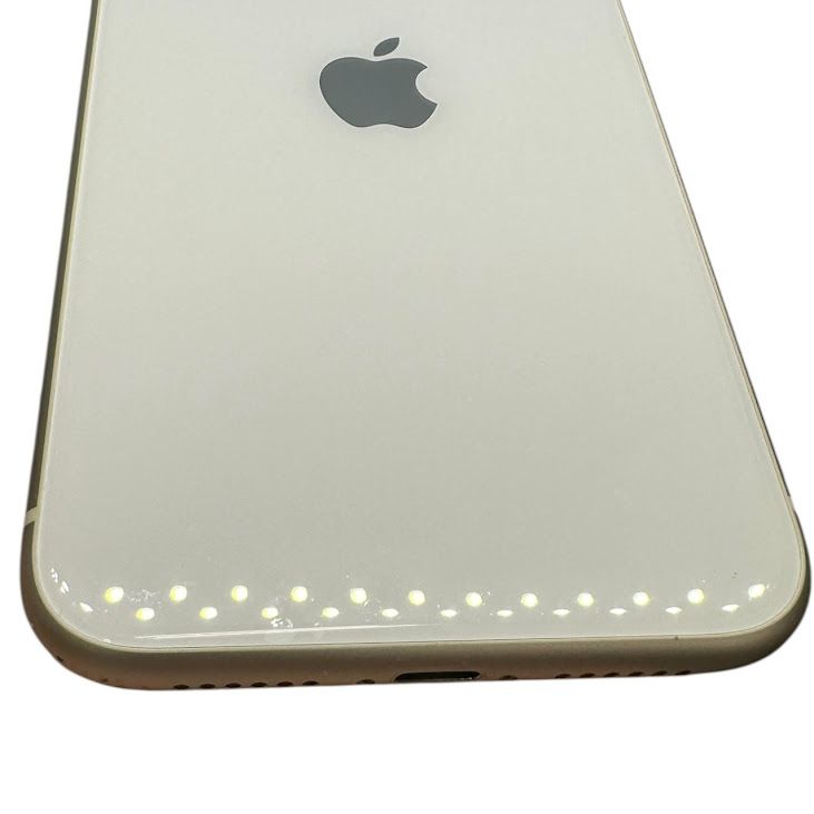 �ڥХåƥ꡼80%��iPhone��11��64GB���ۥ磻�ȡ�SIM�ե꡼��au��