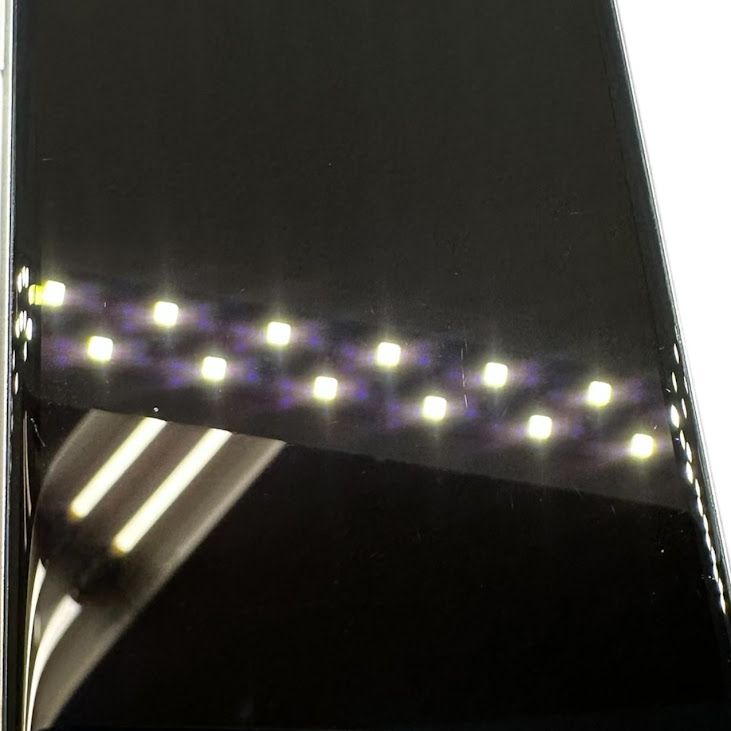 �ڥХåƥ꡼83%��iPhone��SE����2�����64GB���ۥ磻�ȡ�SIM�ե꡼��au��