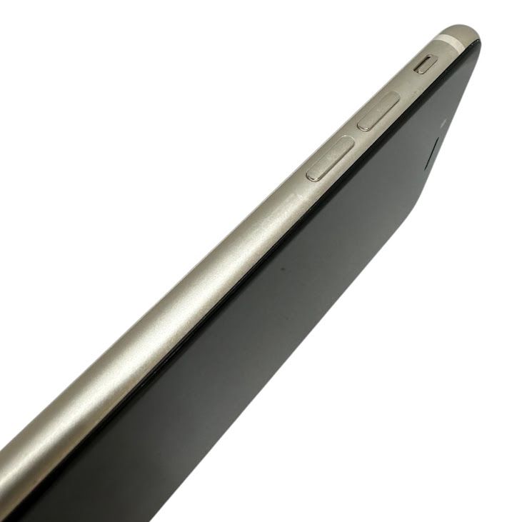 �ڥХåƥ꡼98%��iPhone��SE����3�����64GB���������饤�ȡ�SIM�ե꡼���ɥ�����