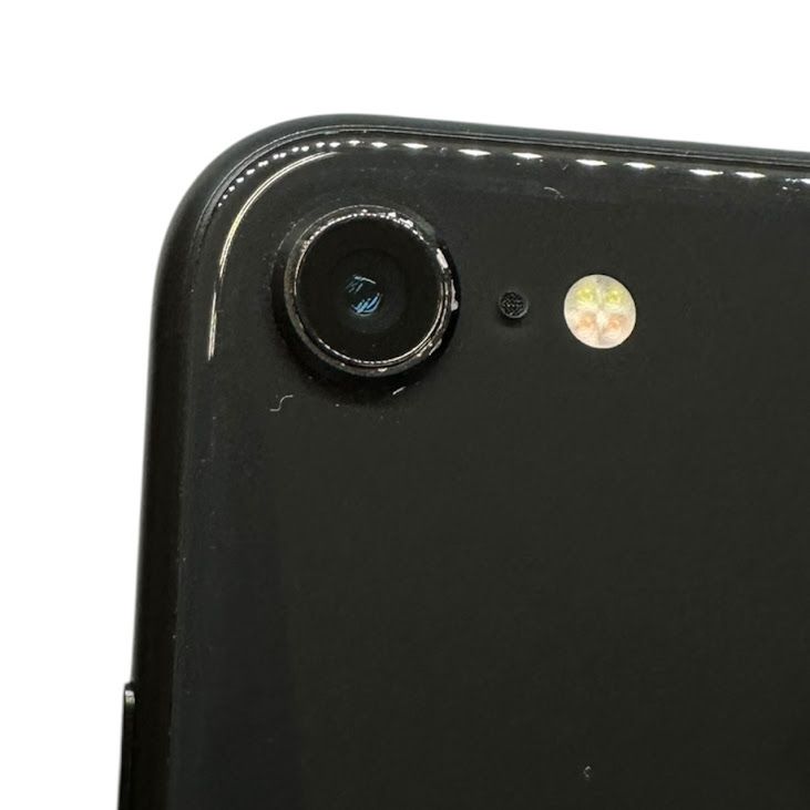 �ڥХåƥ꡼80%��iPhone��SE����2�����64GB���֥�å���SIM�ե꡼��au��
