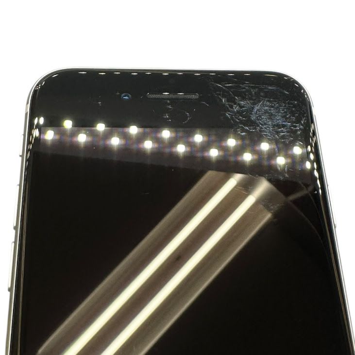 �ڥХåƥ꡼96%��iPhone��SE����2�����64GB���ۥ磻�ȡ�SIM�ե꡼���ɥ�����