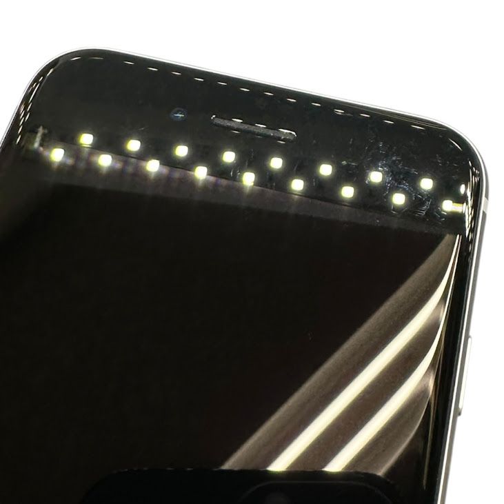 �ڥХåƥ꡼97%��iPhone��SE����2�����64GB���ۥ磻�ȡ�SIM�ե꡼��au��