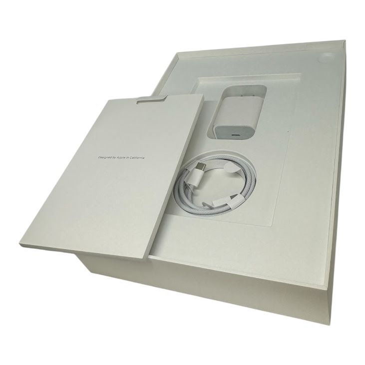 �ڥХåƥ꡼100%��iPad��11��Wi��Fi��128GB������С�