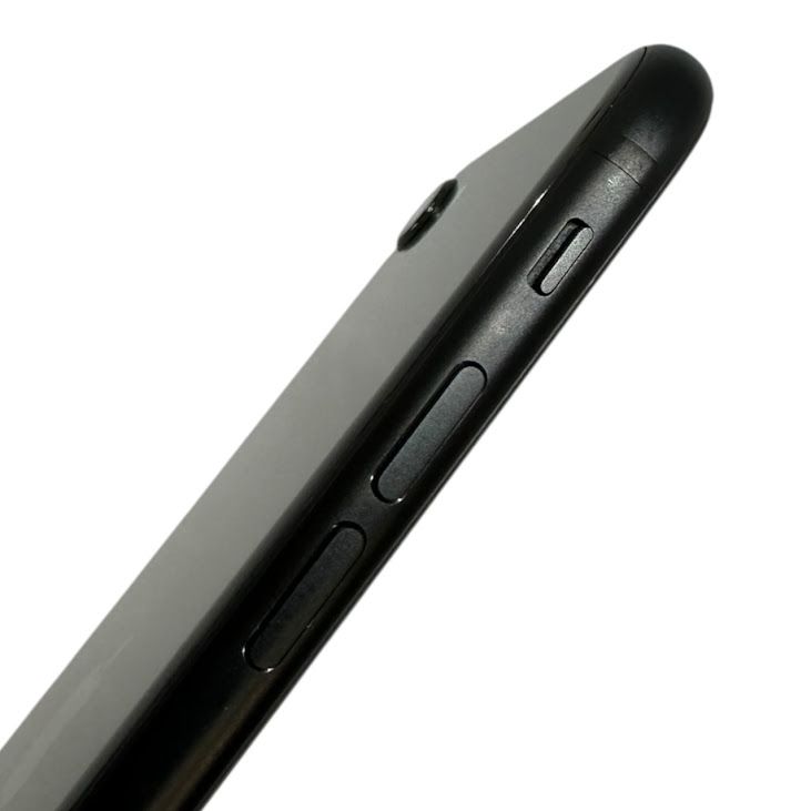 �ڥХåƥ꡼80%��iPhone��SE����2�����64GB���֥�å���SIM�ե꡼��au��
