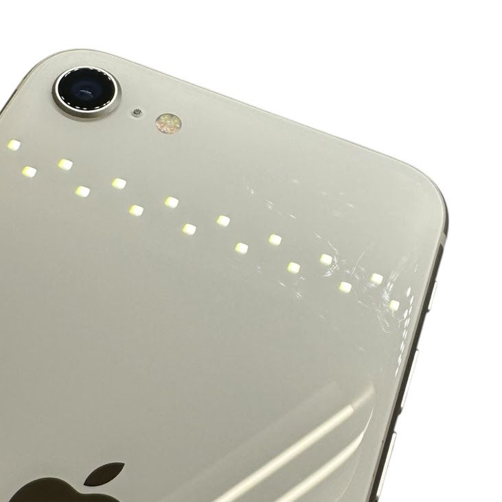 �ڥХåƥ꡼96%��iPhone��SE����3�����64GB���������饤�ȡ�SIM�ե꡼��au��