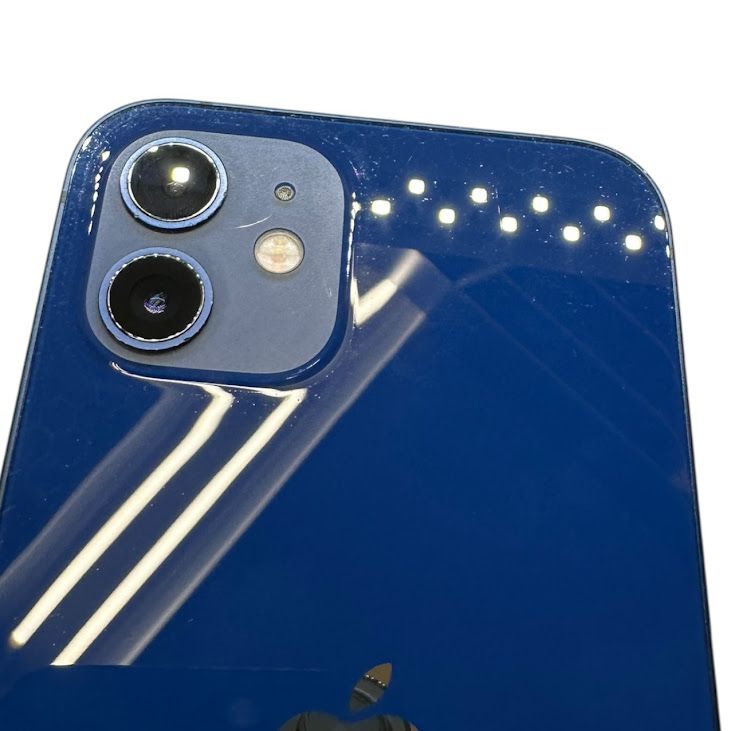 �ڥХåƥ꡼100%��iPhone��12��128GB���֥롼��SIM�ե꡼��au��