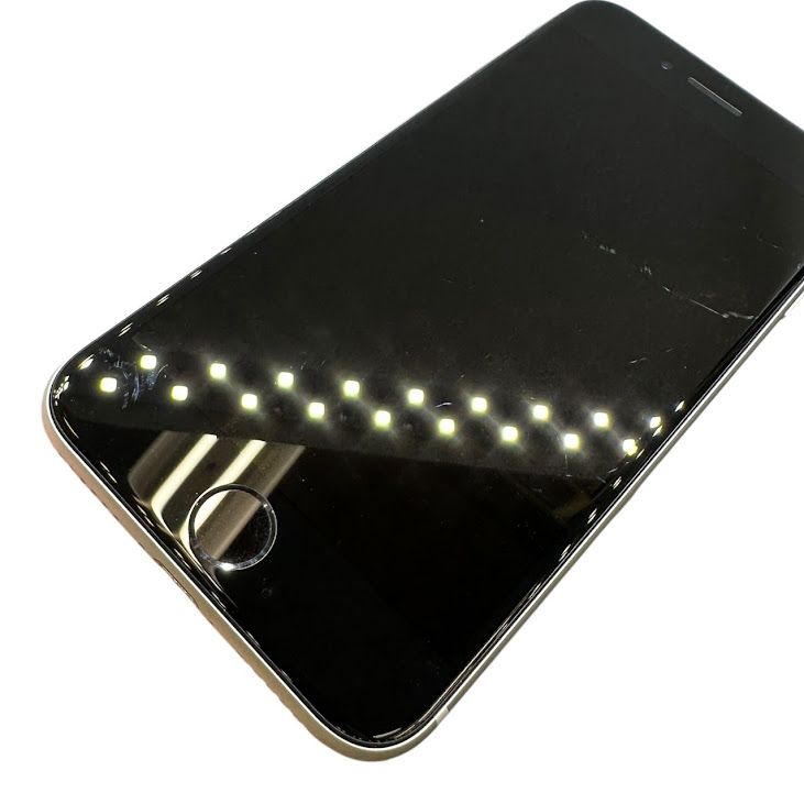 �ڥХåƥ꡼97%��iPhone��SE����2�����64GB���ۥ磻�ȡ�SIM�ե꡼���ɥ�����