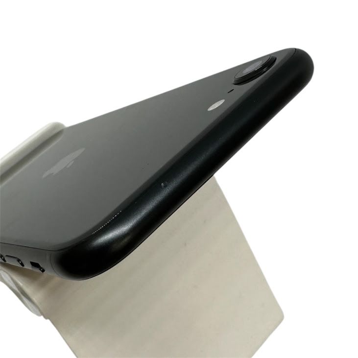 �ڥХåƥ꡼92%��iPhone��SE����2�����64GB���֥�å���SIM�ե꡼���ɥ�����