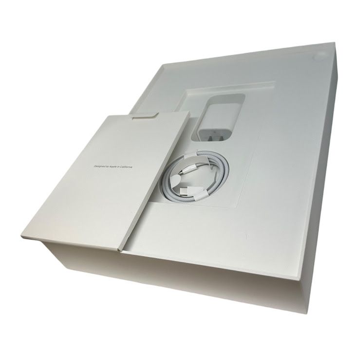 �ڥХåƥ꡼100%��iPadAir��13�������7���塡Wi��Fi��256GB�����ڡ������쥤