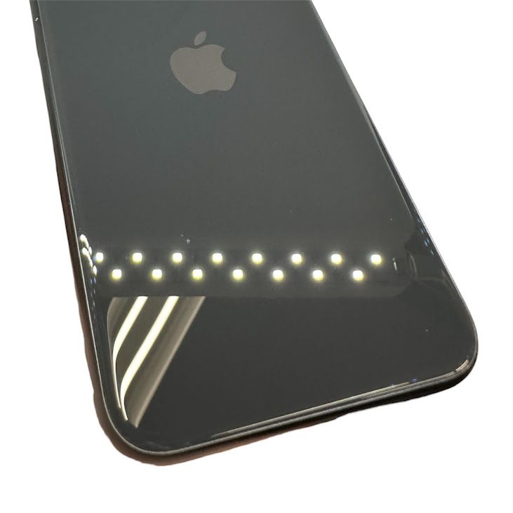 �ڥХåƥ꡼89%��iPhone��SE����2�����64GB���֥�å���SIM�ե꡼���ɥ�����