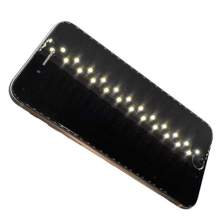 iPhone��SE����2�����64GB���ۥ磻�ȡ�SIM�ե꡼��au��