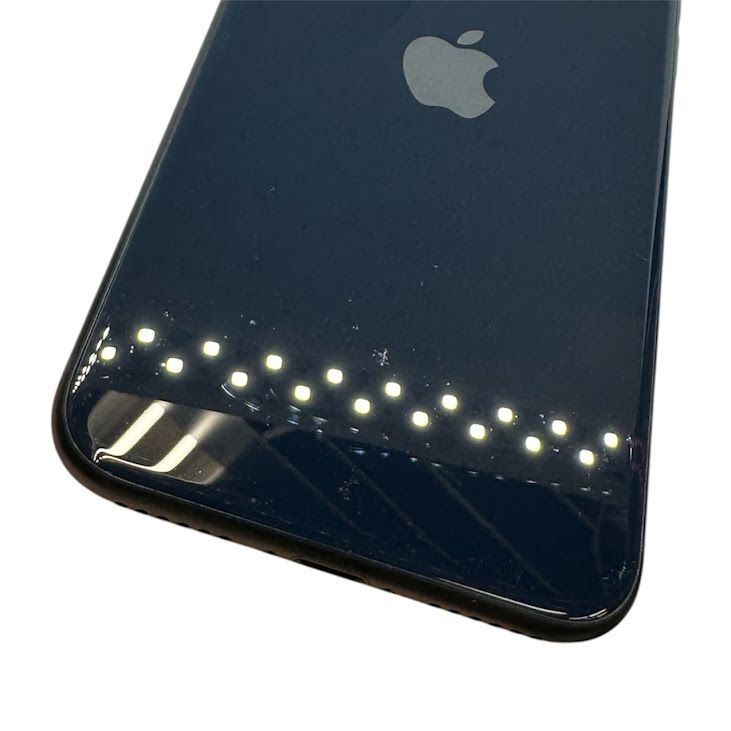 �ڥХåƥ꡼95%��iPhone��SE����3�����64GB���ߥåɥʥ���