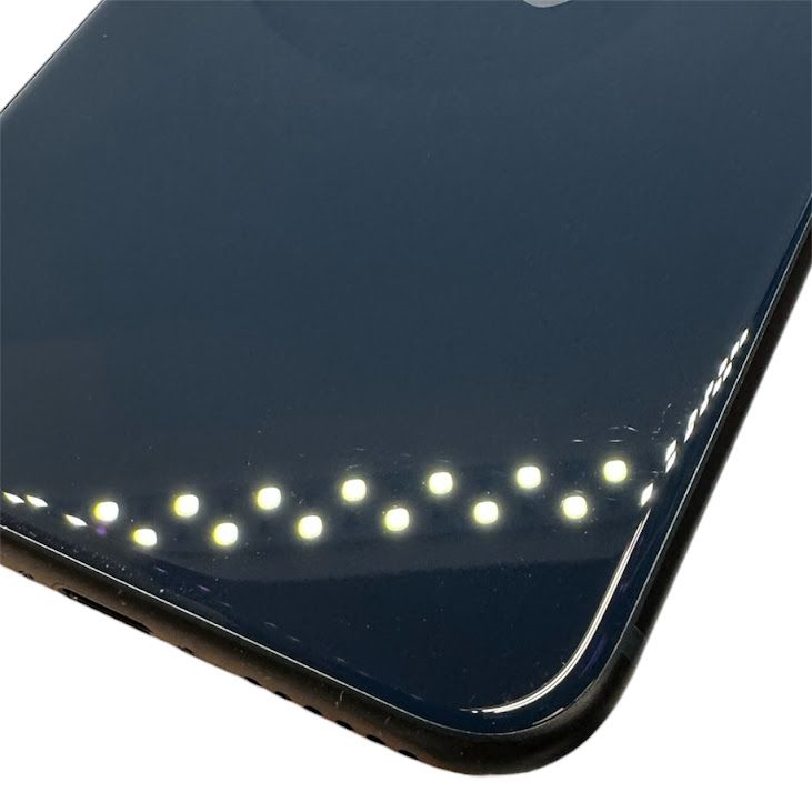 �ڥХåƥ꡼92%��iPhone��SE����3�����64GB���ߥåɥʥ��ȡ�SIM�ե꡼��au��