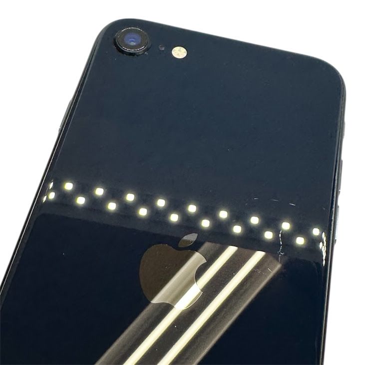 �ڥХåƥ꡼100%��iPhone��SE����3�����64GB���ߥåɥʥ���