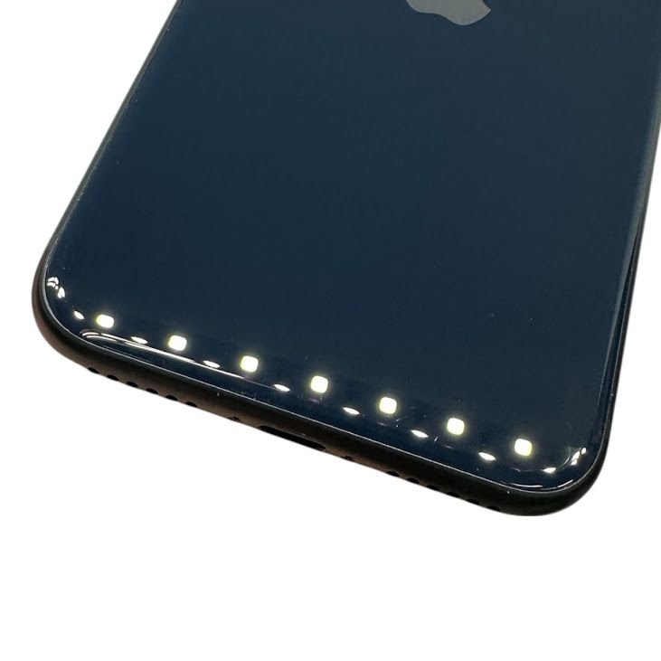 �ڥХåƥ꡼98%��iPhone��SE����3�����64GB���ߥåɥʥ��ȡ�SIM�ե꡼��au��